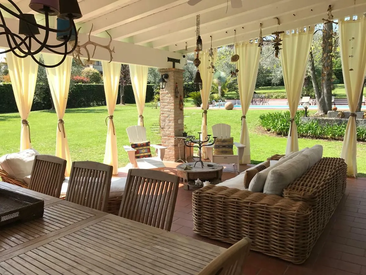 Villa Oliveto Padenghe sul Garda 0*,  Ιταλία