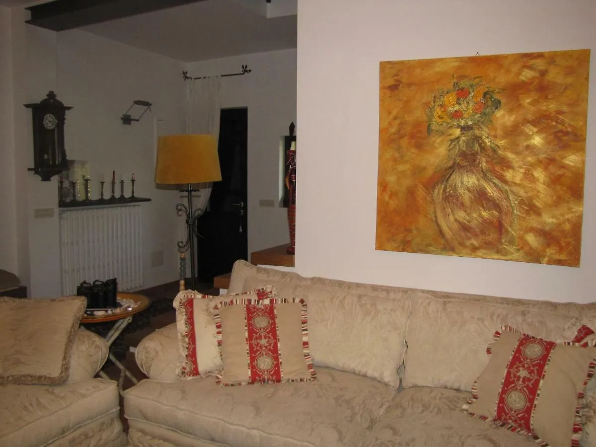 Villa Oliveto 파뎅게술가르다 0*,